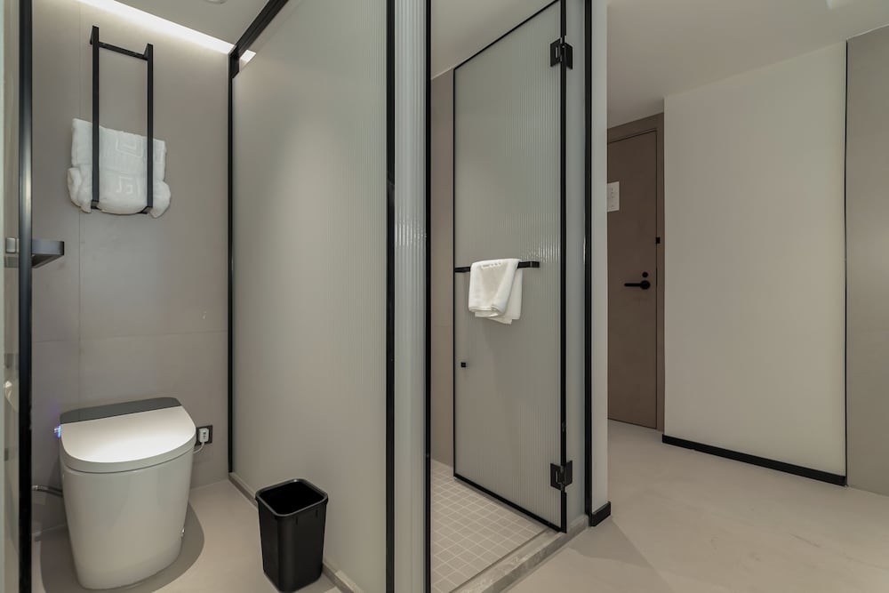 Luxury Double Room, City View