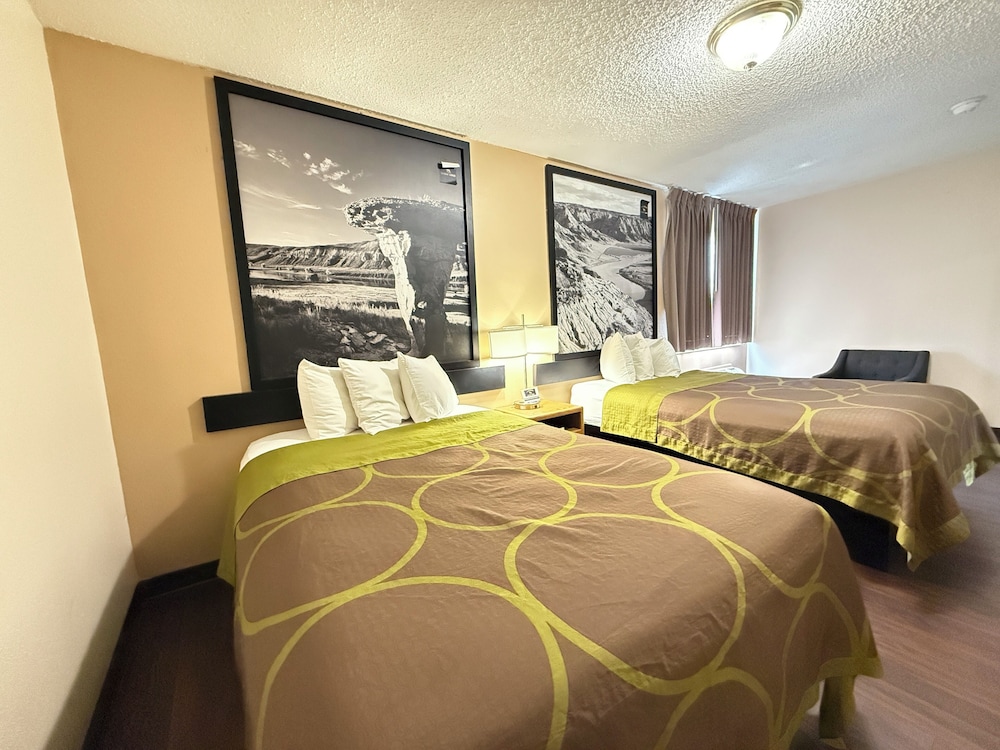 Standard Room, 2 Double Beds, Non Smoking photo 3