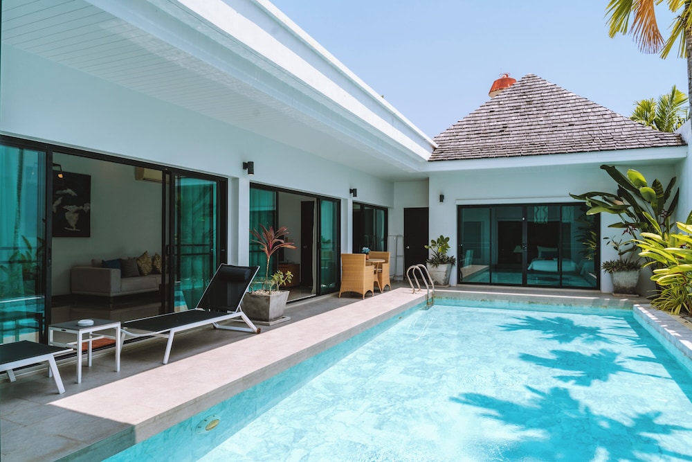 Superior 3 Bedroom Pool Villa - Photo 1