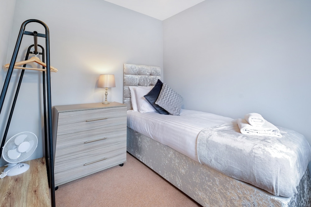 Business House, 3 Bedrooms photo 1