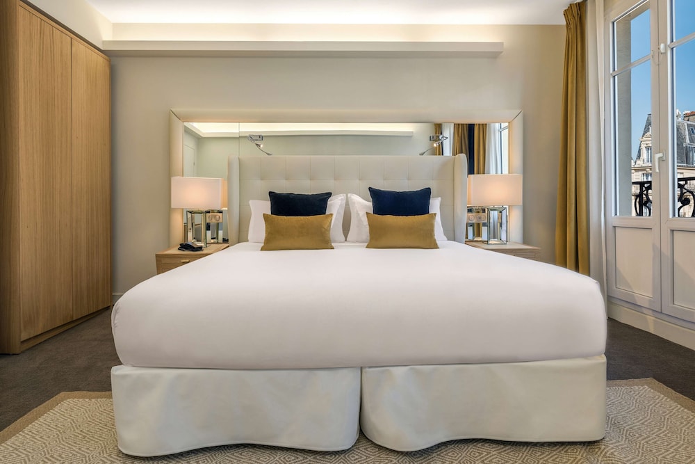 Junior Suite, 1 King Bed