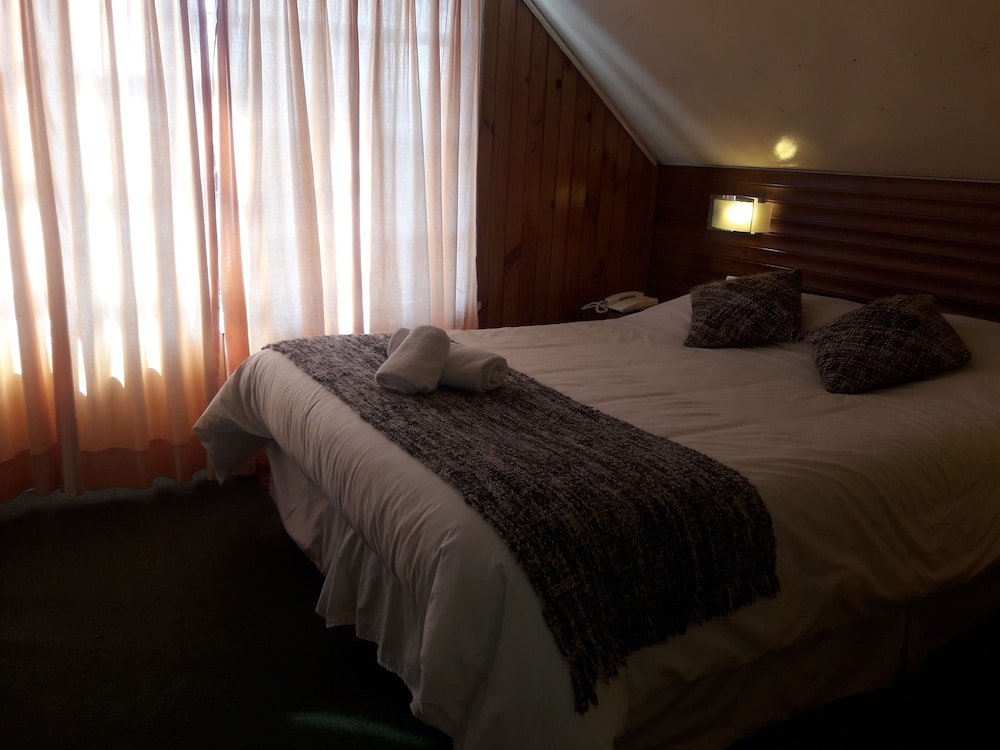 Single Room, Private Bathroom photo 2