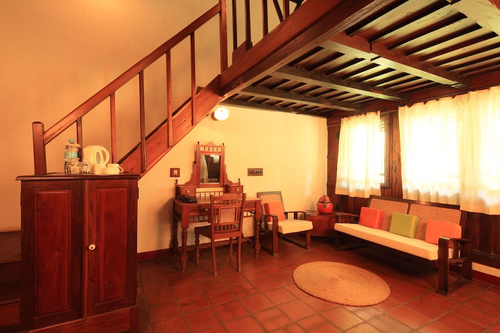 Heritage Duplex Mansion - Photo 4