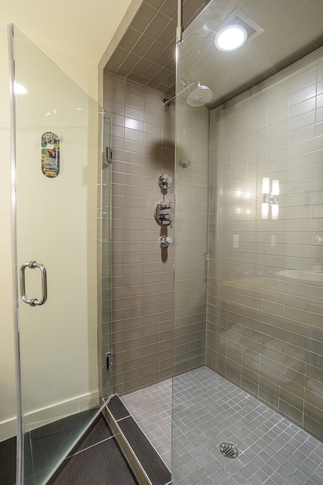 Signature Studio Suite, River View photo 3