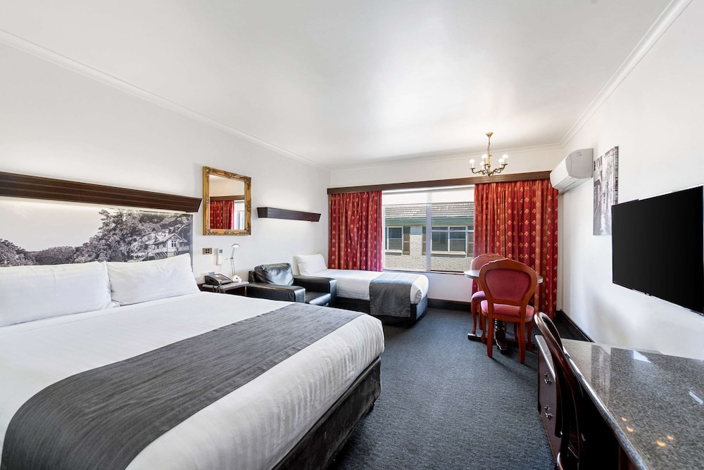 Twin Room - Photo 3