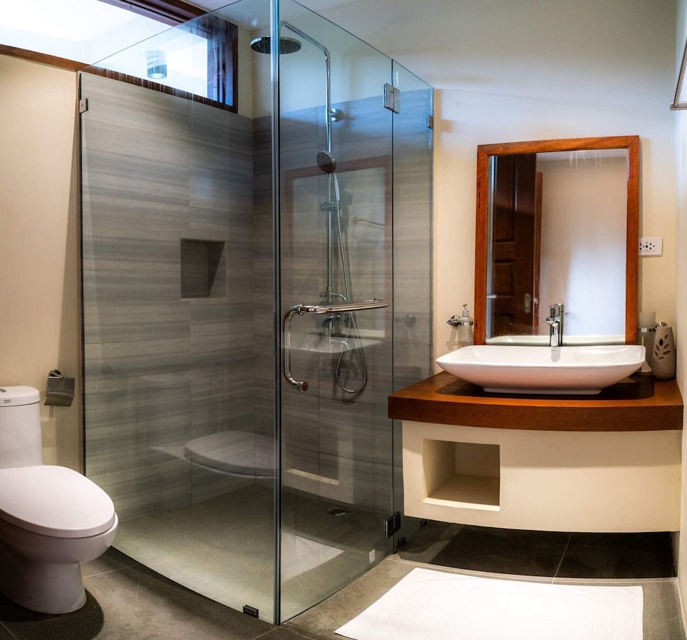 Double Room - Photo 6