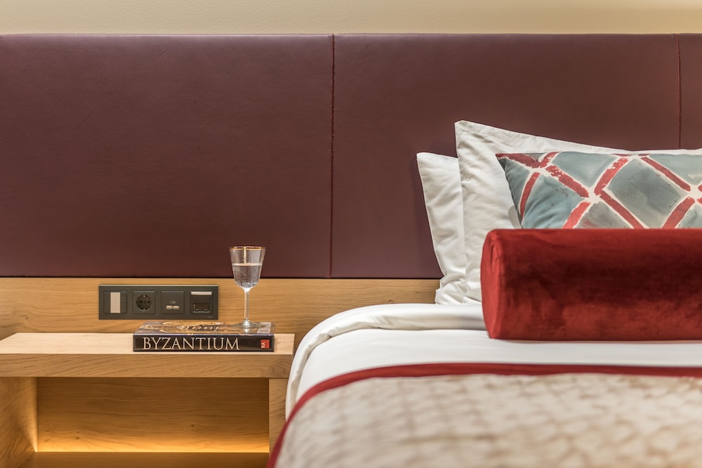Superior Room (Deluxe with Breakfast)