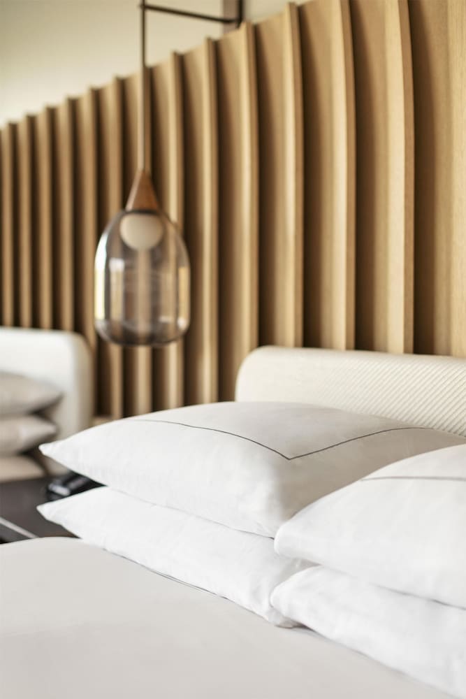 Grand Room, 1 King Bed with Sofa bed, Ocean View (Palace Grand, Newly Renovated) thumbnail 5