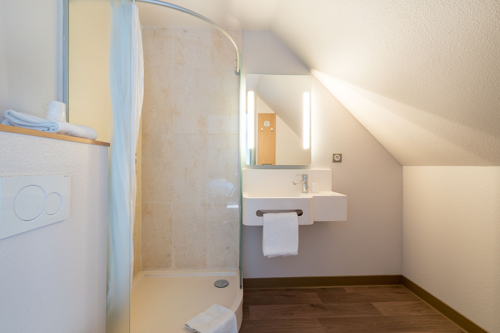 Quadruple Room, Non Smoking - Photo 8