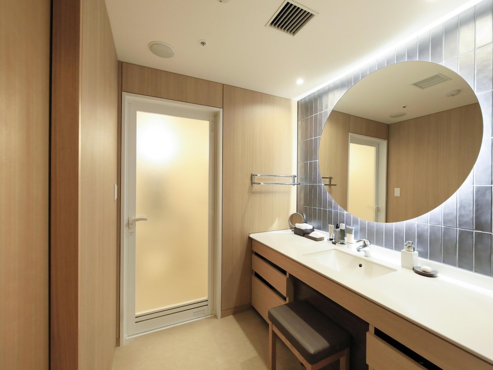Western-style room, standard(3 persons), Non Smoking - Photo 4