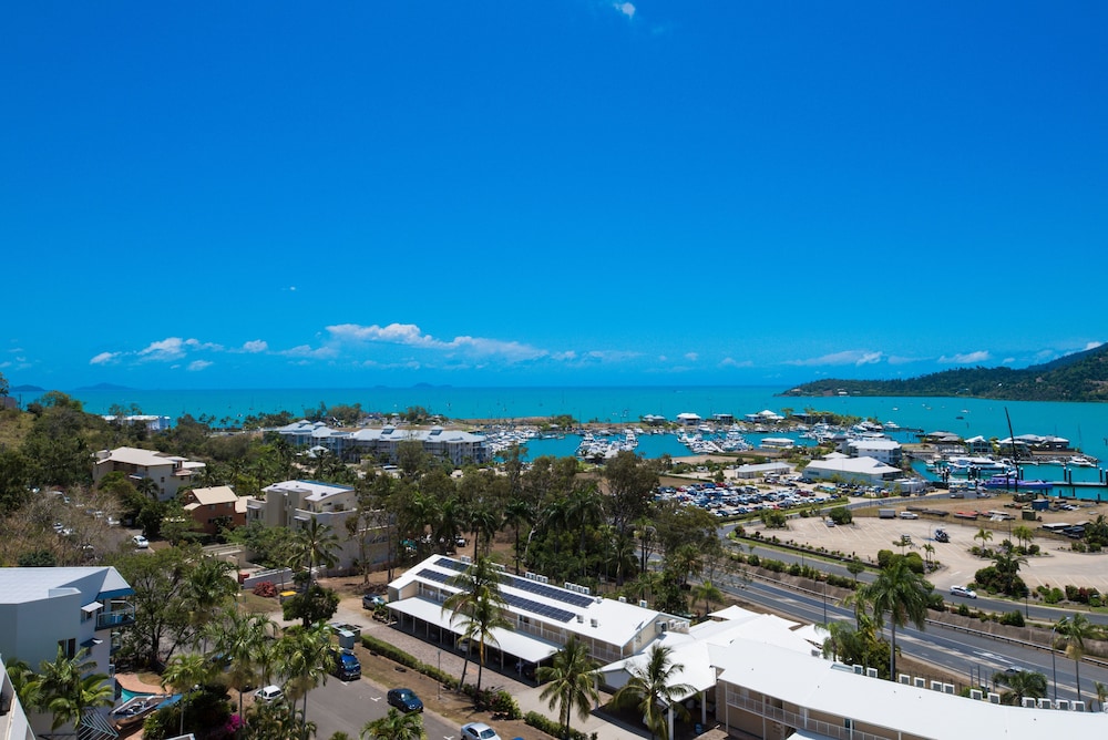 1 Bedroom Ocean View Spa Suite - Photo 2