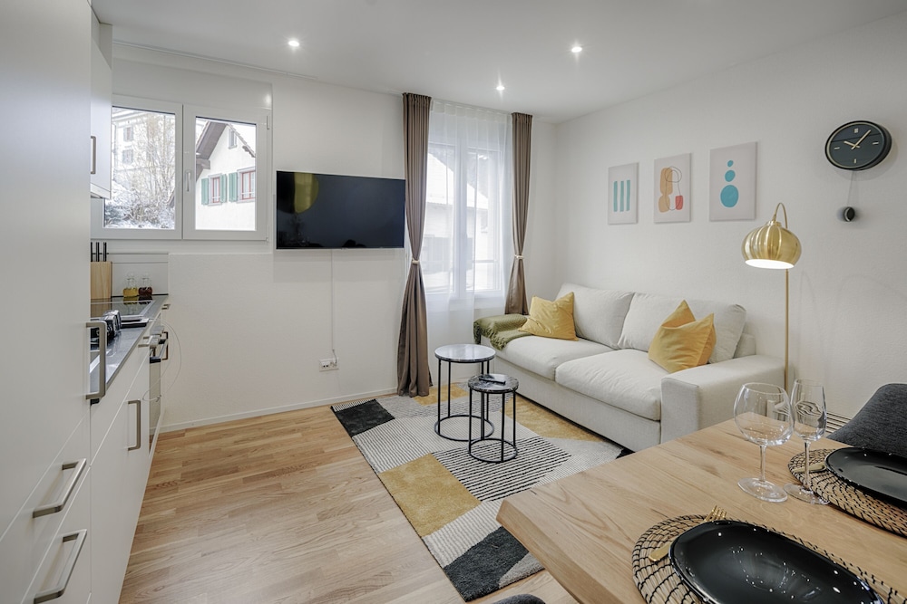 Business Suite photo 1