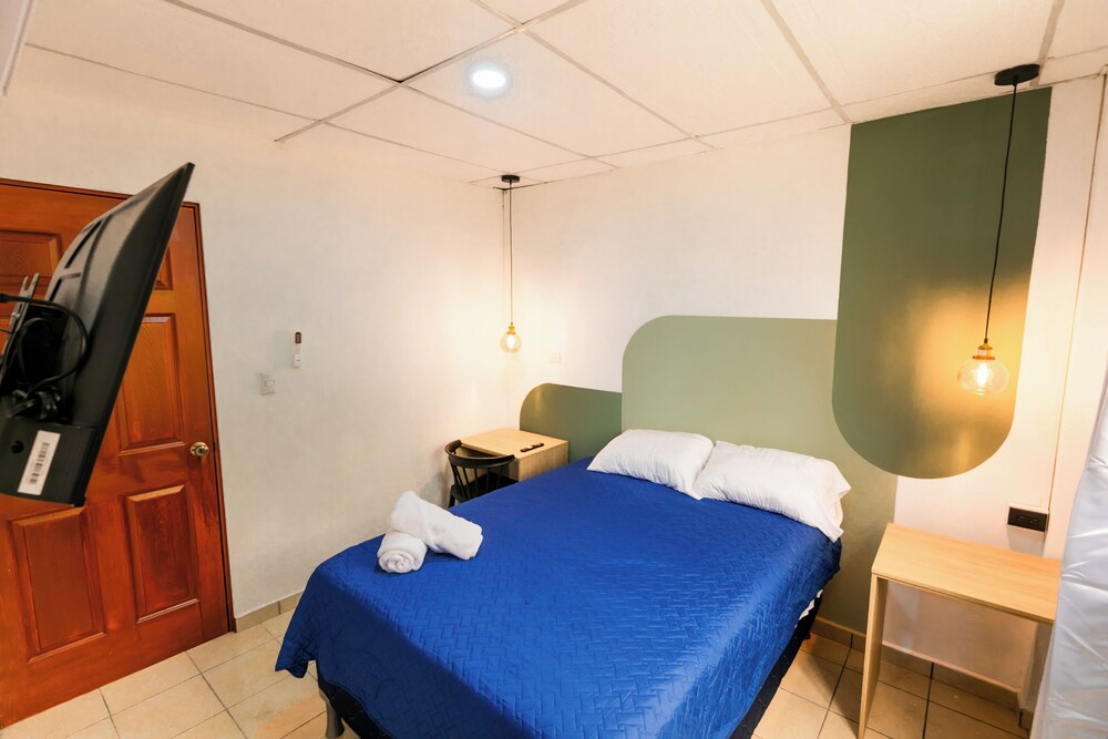 Double Room with Private Bathroom photo 3