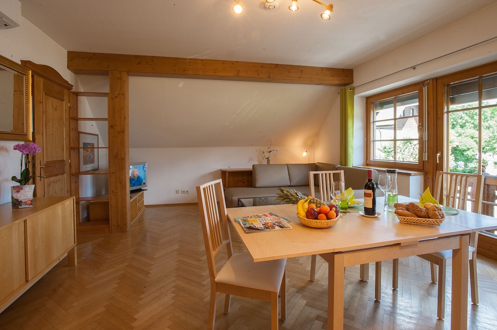 Apartment, 1 Bedroom, Mountain View photo 3
