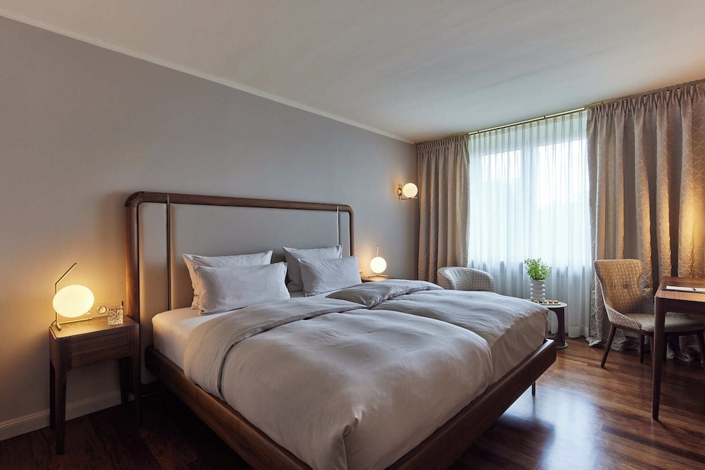 Room (Preferred)