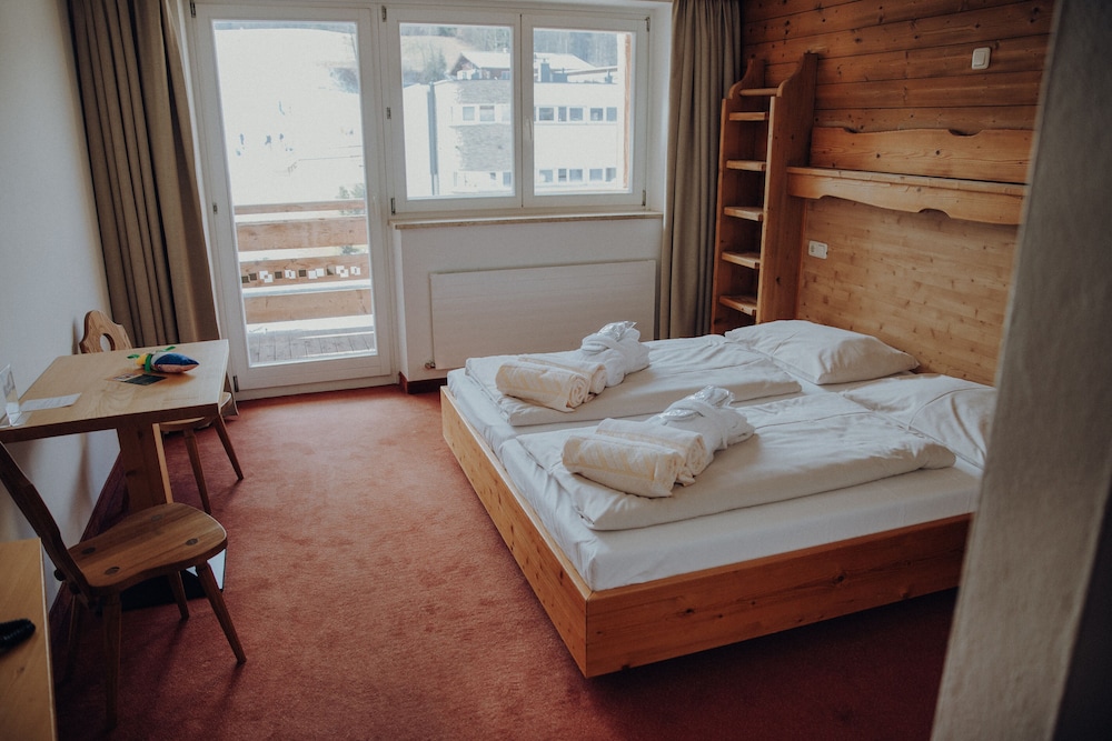Standard Double Room, Balcony (3*) photo 1