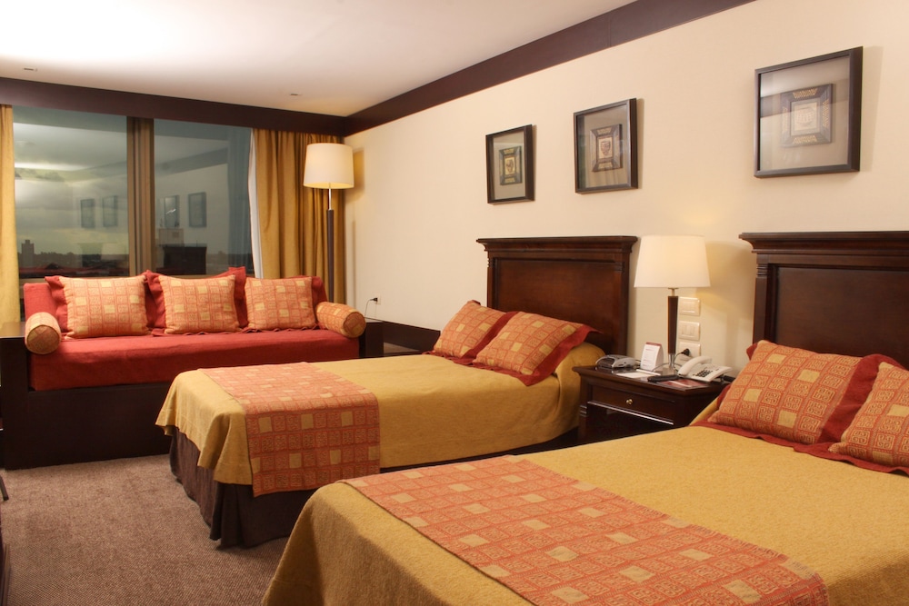 Standard Double Room, 1 Bedroom, City View (2 Single Beds + Sofa Bed) photo 2