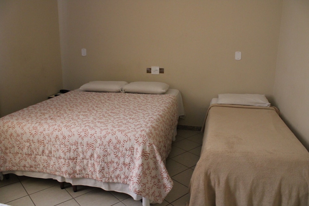 Business Triple Room photo 2