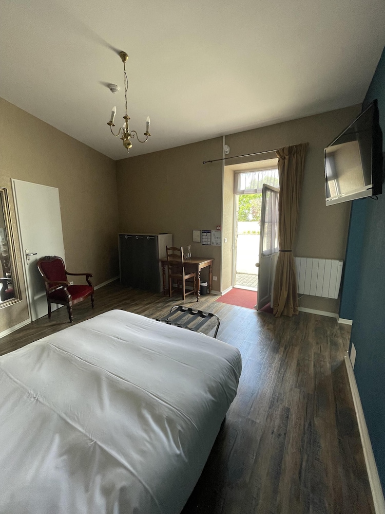 Comfort Double Room, Ensuite (Chambre Confort) - Photo 13