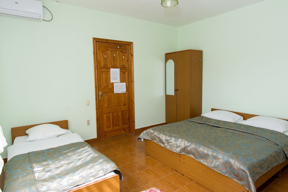 Standard Triple Room photo 1