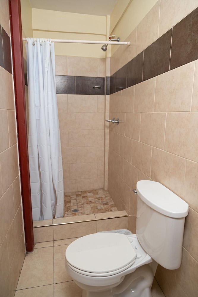 Basic Double Room photo 2
