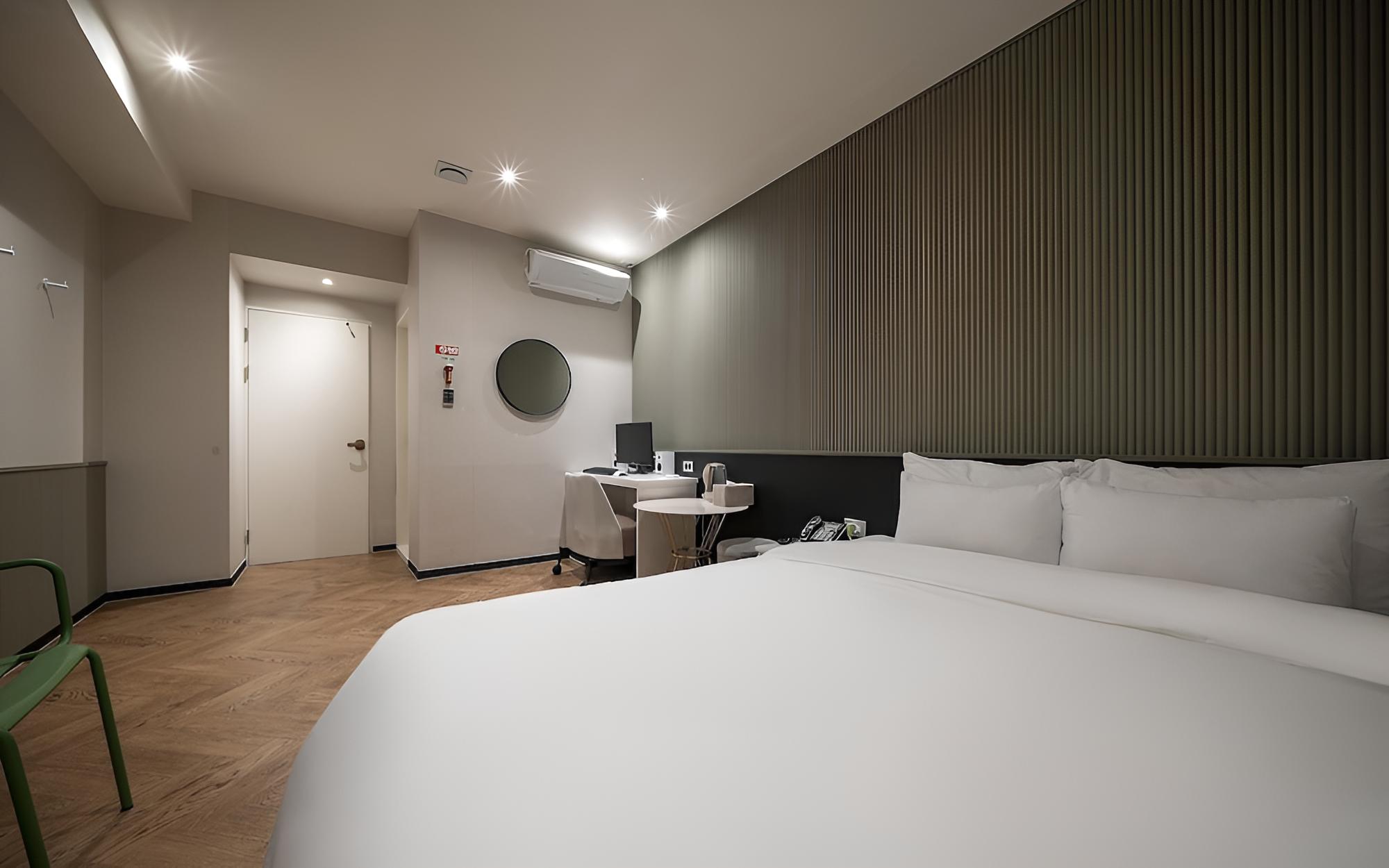 Room (VIP Content (Non-smoking) (Styler 2PC)