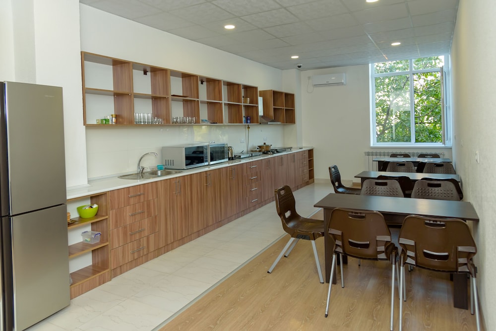 Family Room photo 3