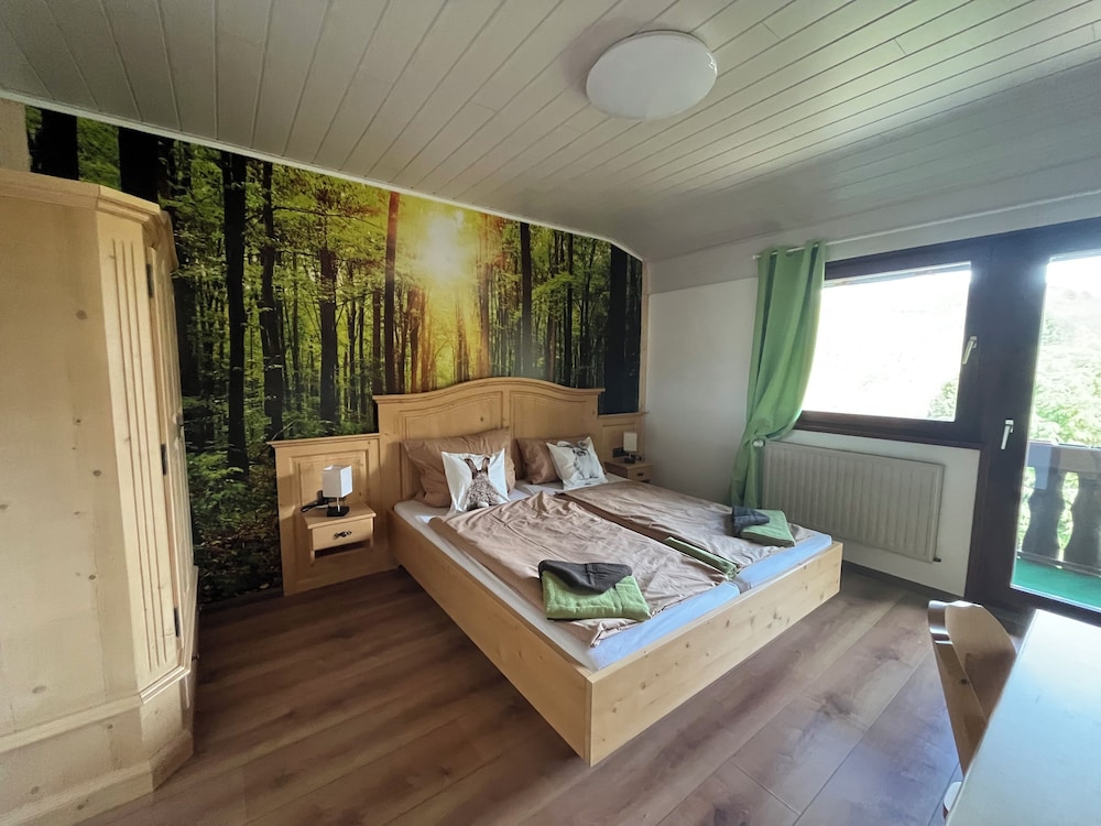 Deluxe Double Room, Private Bathroom - Photo 6