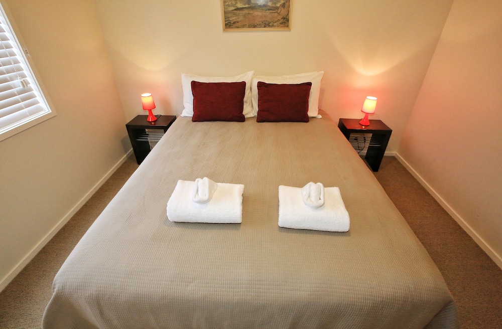 Cottage, 1 Queen Bed, Kitchen, Courtyard Area photo 1
