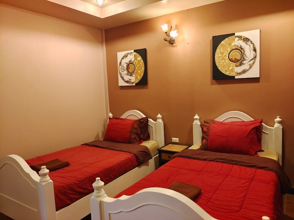 Basic Twin Room - Photo 8