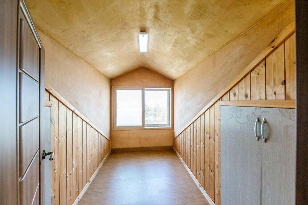 Room (Tongnamu Bang) - Photo 11