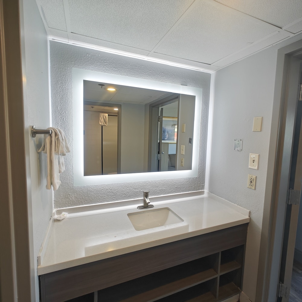 Suite, 2 Bedrooms photo 3