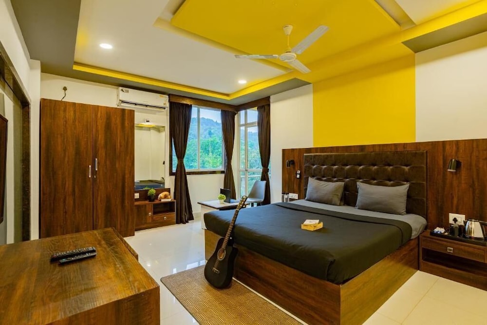 Superior Double Room with Balcony photo 1