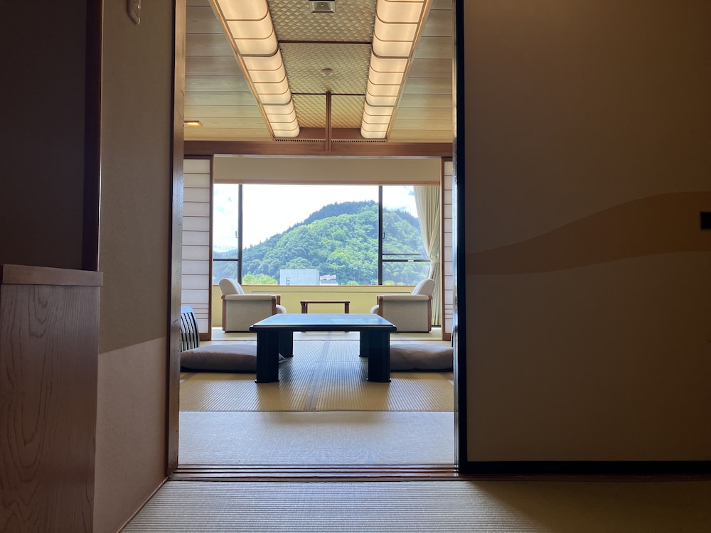 Japanese Room, City View