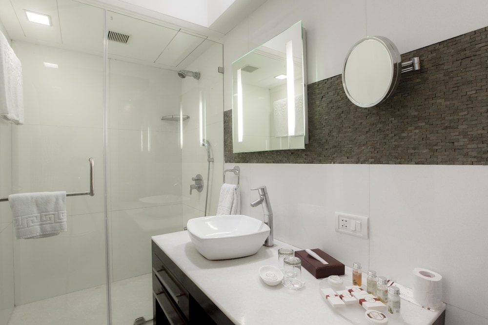Superior Room - Photo 11