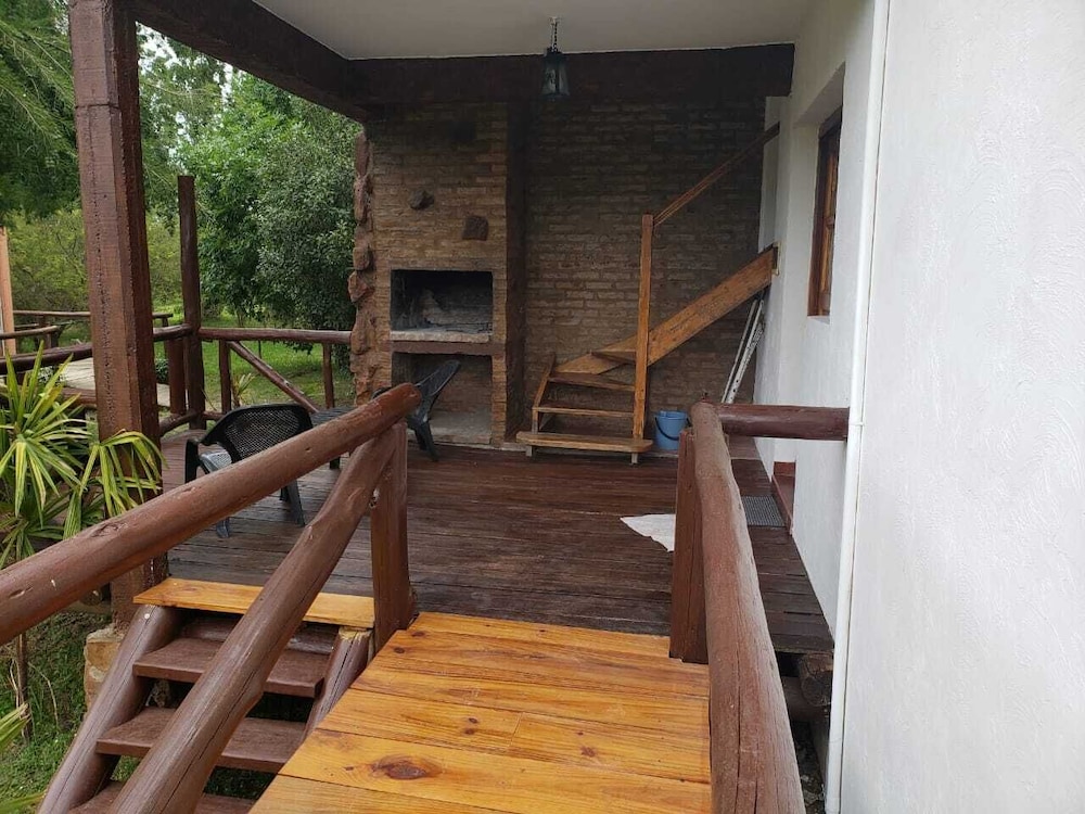 Basic Bungalow, 1 Bedroom, Lagoon View photo 2