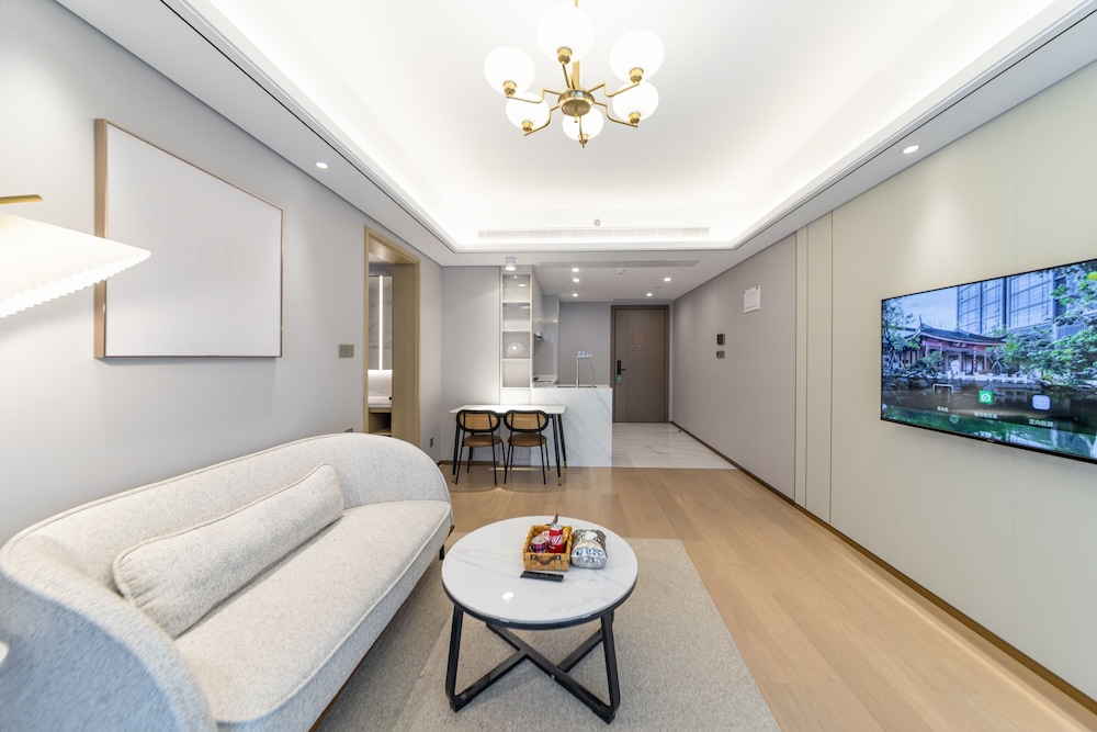 Superior Condo, Multiple Beds, Kitchenette, City View