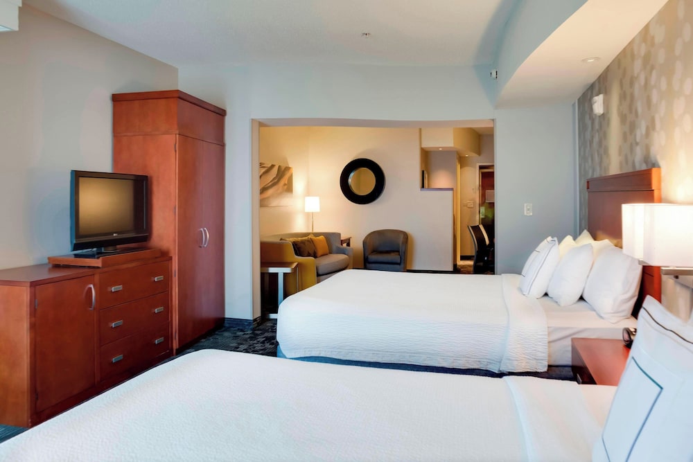 Studio Suite, 1 Bedroom - Photo 4