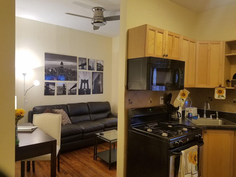 Business Condo, 1 Bedroom photo 2