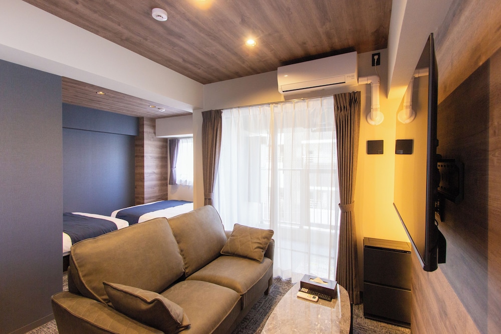 Classic Quadruple Room - Photo 14