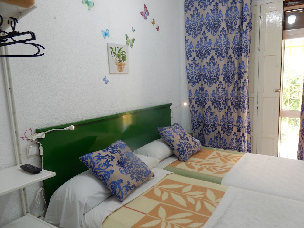 Habitación Sencilla, Baño Privado