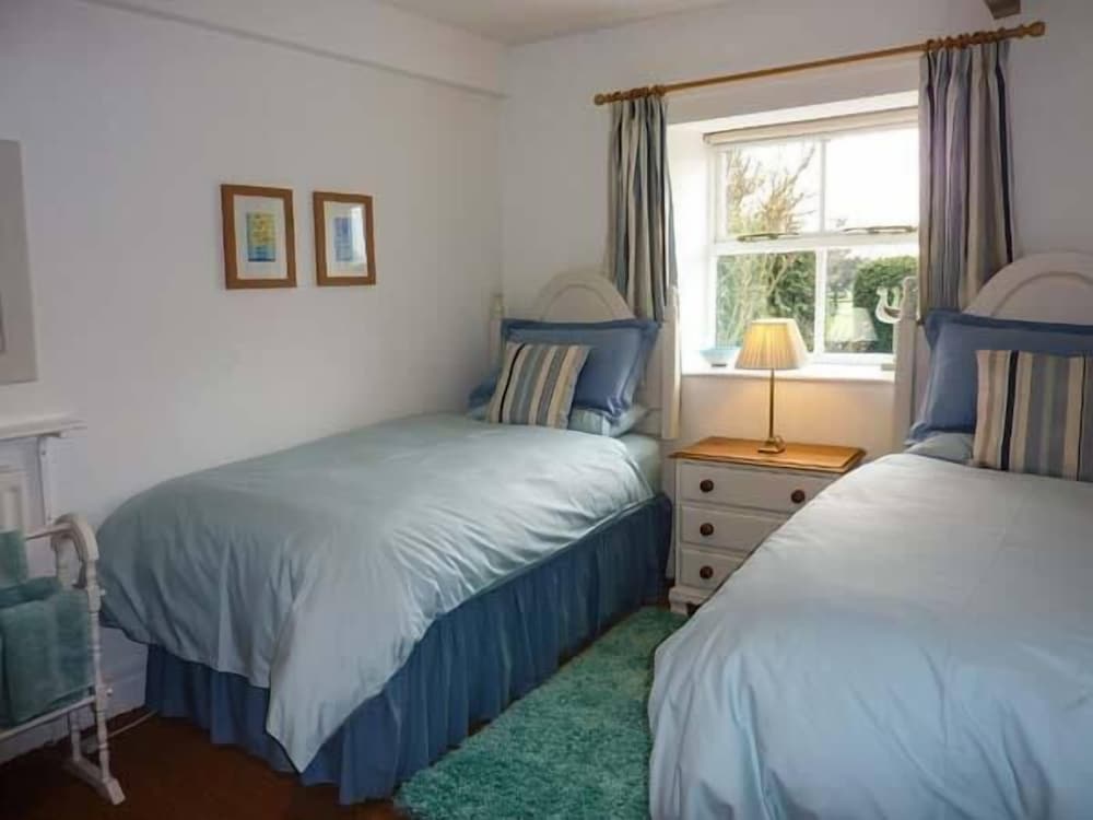 Cottage photo 1