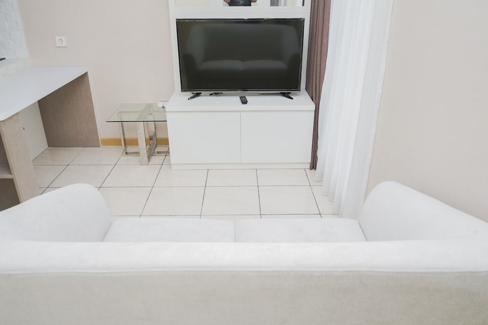 Room - Photo 16
