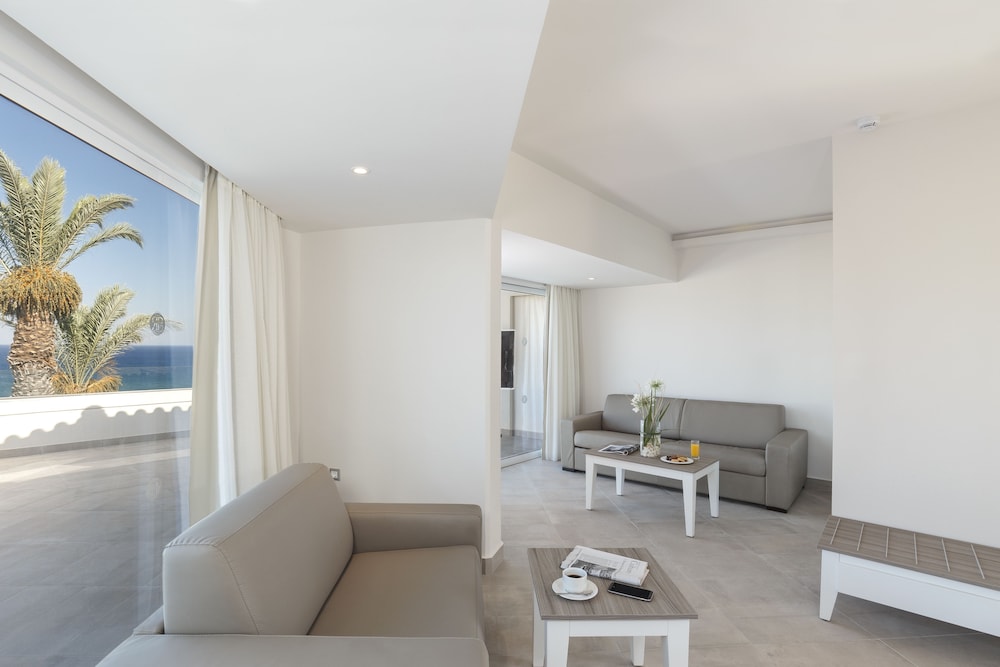 Executive Suite, Sea View photo 3