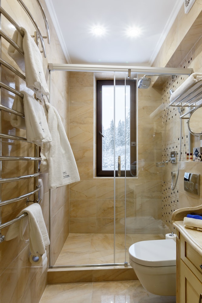 Luxury Suite, Balcony, Mountain View photo 2