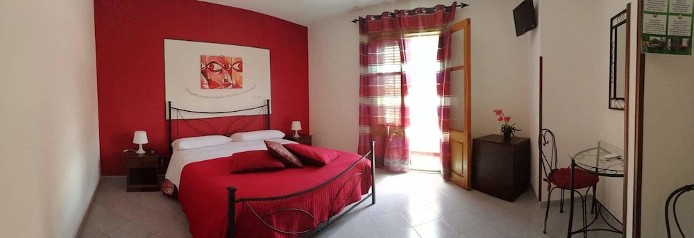 Classic Double Room, Mountain View