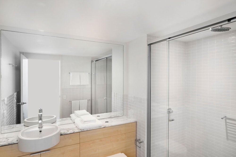 Hotel Room  - Weekly Housekeeping