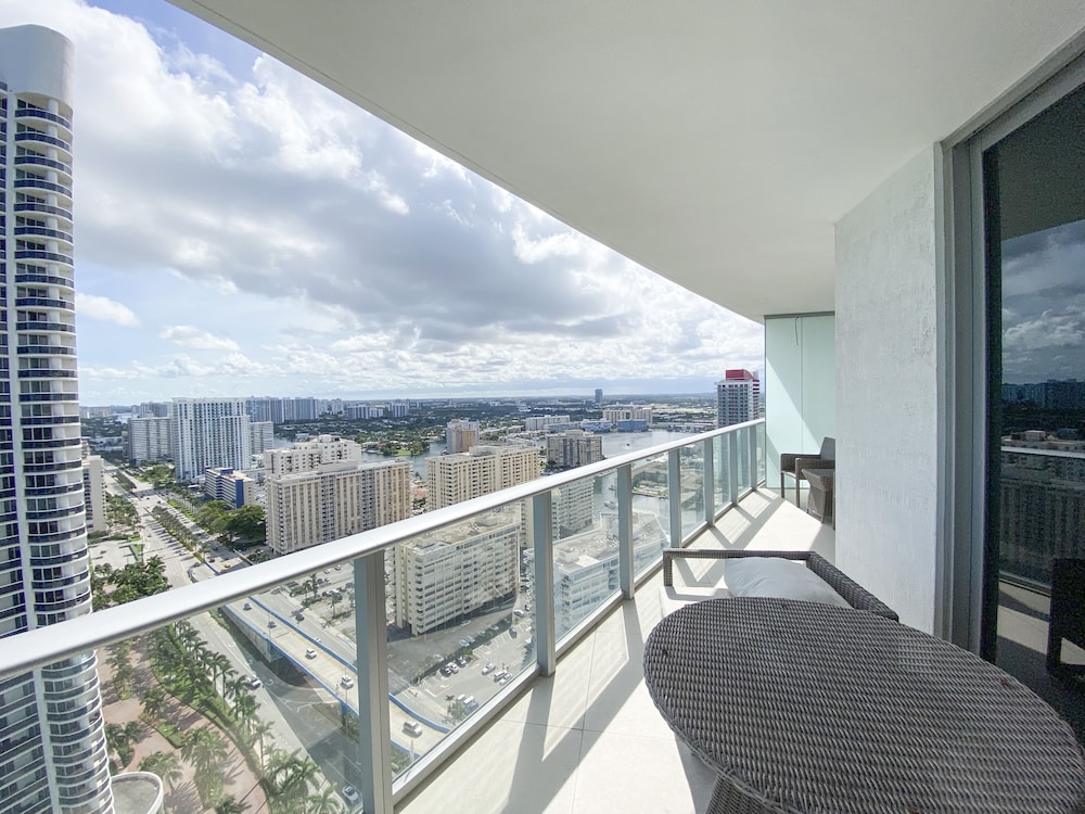 Comfort Apartment, Balcony, Sea View photo 2
