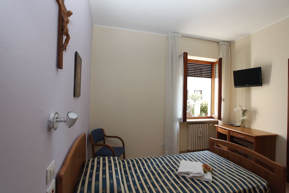 Superior Single Room