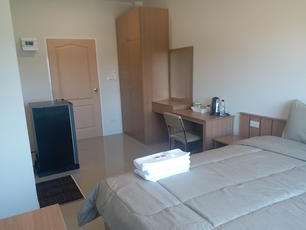 Standard Double Room - Photo 15